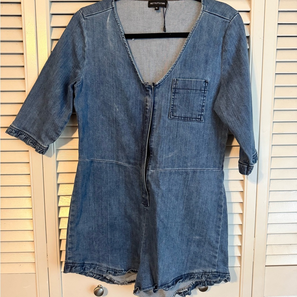 PrettyLittleThing Light Blue Denim Top
